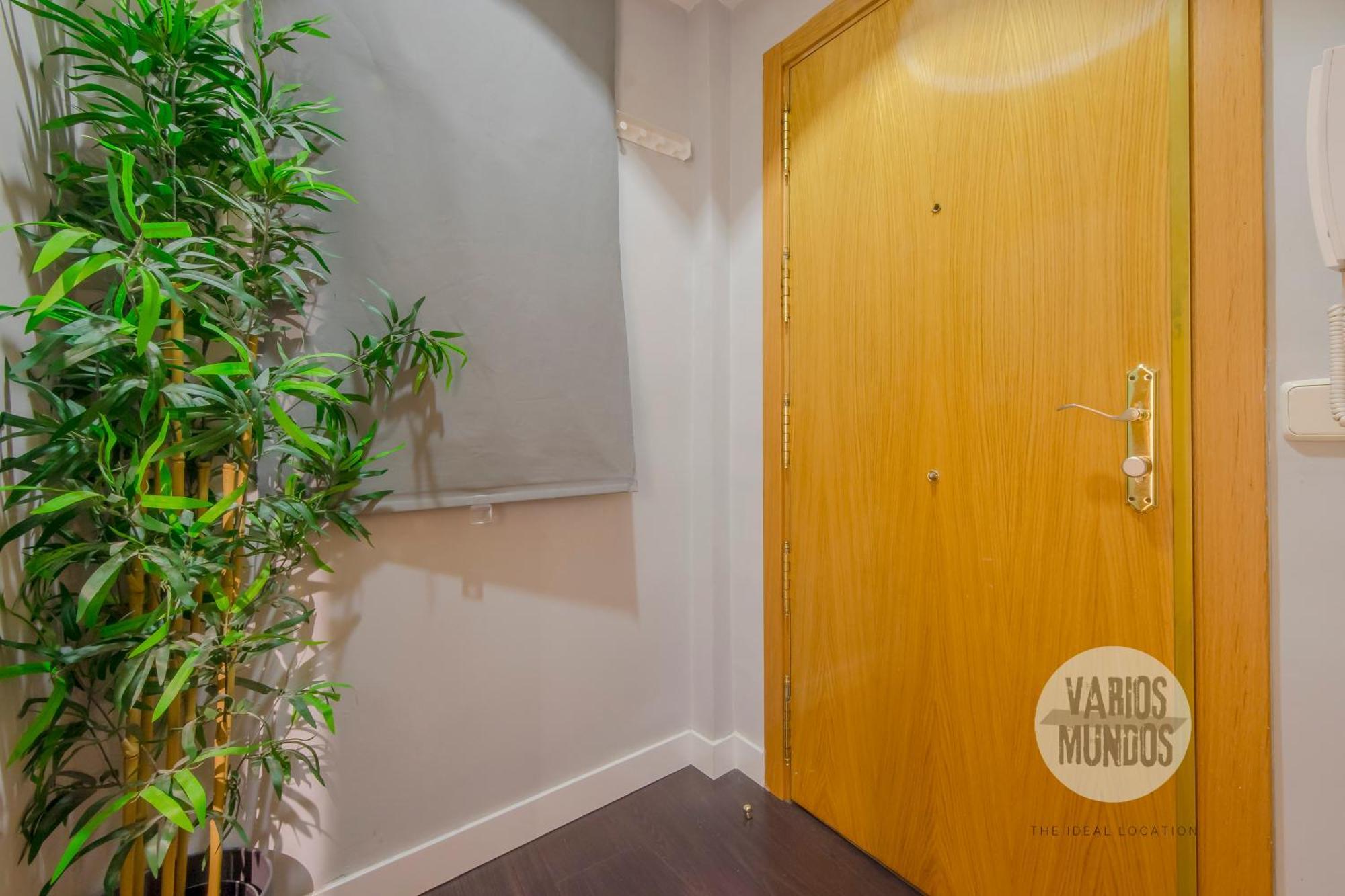 Sutil Elegancia Para 3, En Plaza De Chueca مدريد المظهر الخارجي الصورة